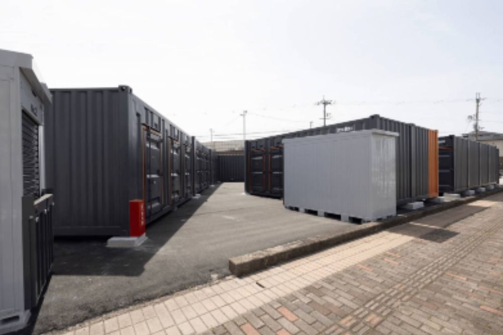 ハローストレージ東近江小脇町｜屋外型トランクルーム